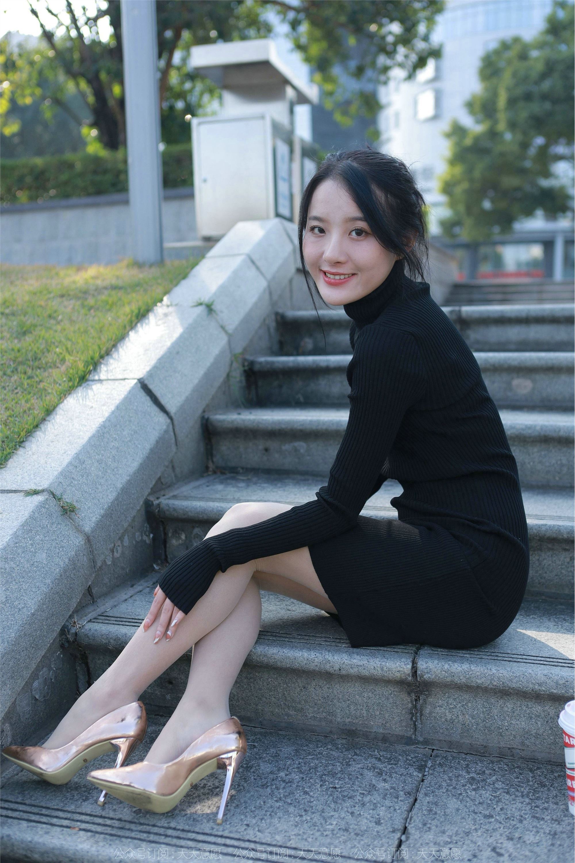 IESS异思趣向 2022.03.21 丝享家1035：婉萍《黑色包臀裙》